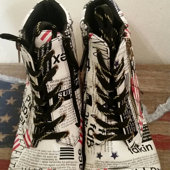 Ankle boots, Punk, USA flag, Newspaper Print, 9 Rare Find - Picture 3 of 9
